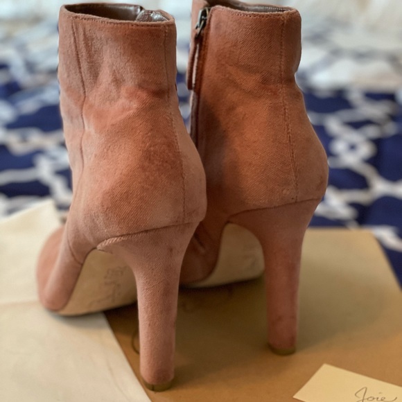 GORGEOUS blush boots from Joie - Picture 4 of 5